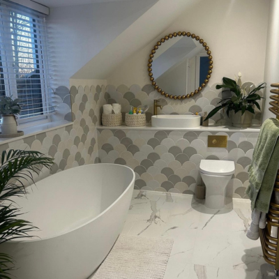 Modern bathroom with white wooden Venetian blinds. 