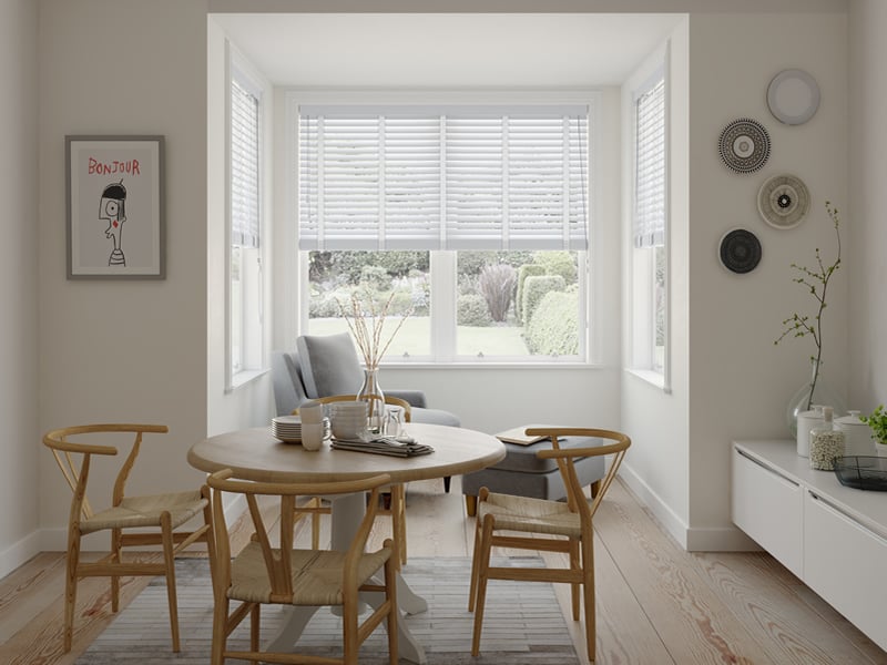 08/05/2017-Genius ways to clean your blinds