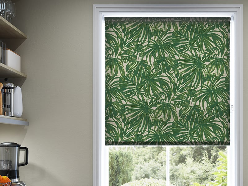 roller-blind-equatorial-bay-room